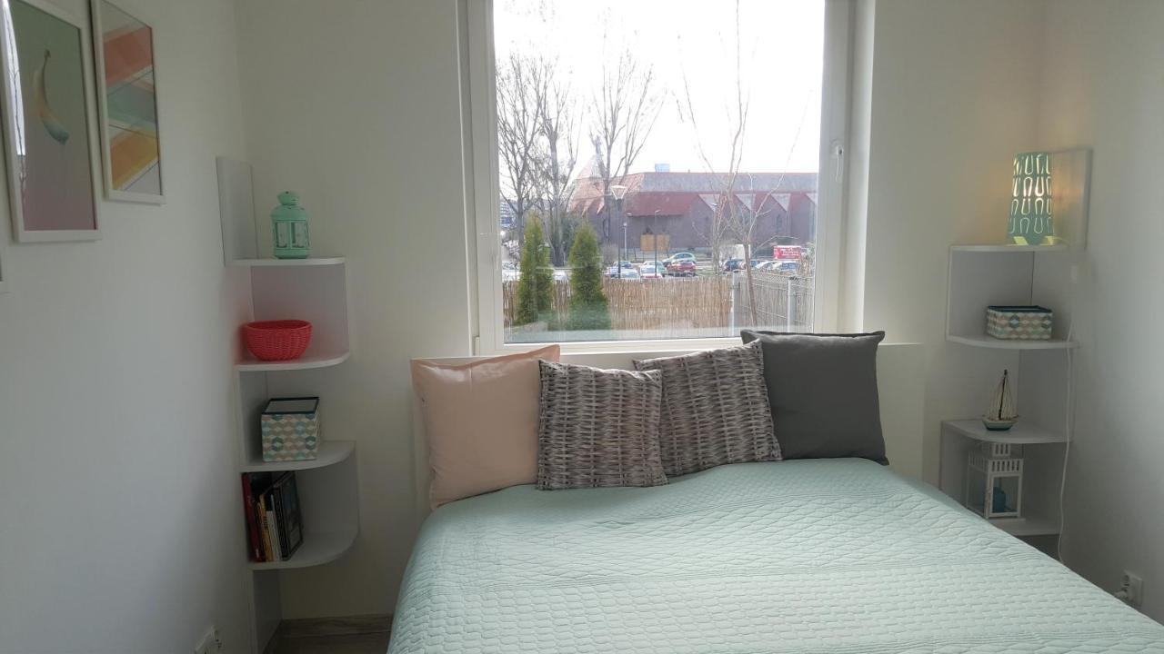 Sunny Sleeps 4 By The Beach With Garden Patio - Gdansk Przymorze Gdańsk Exterior foto